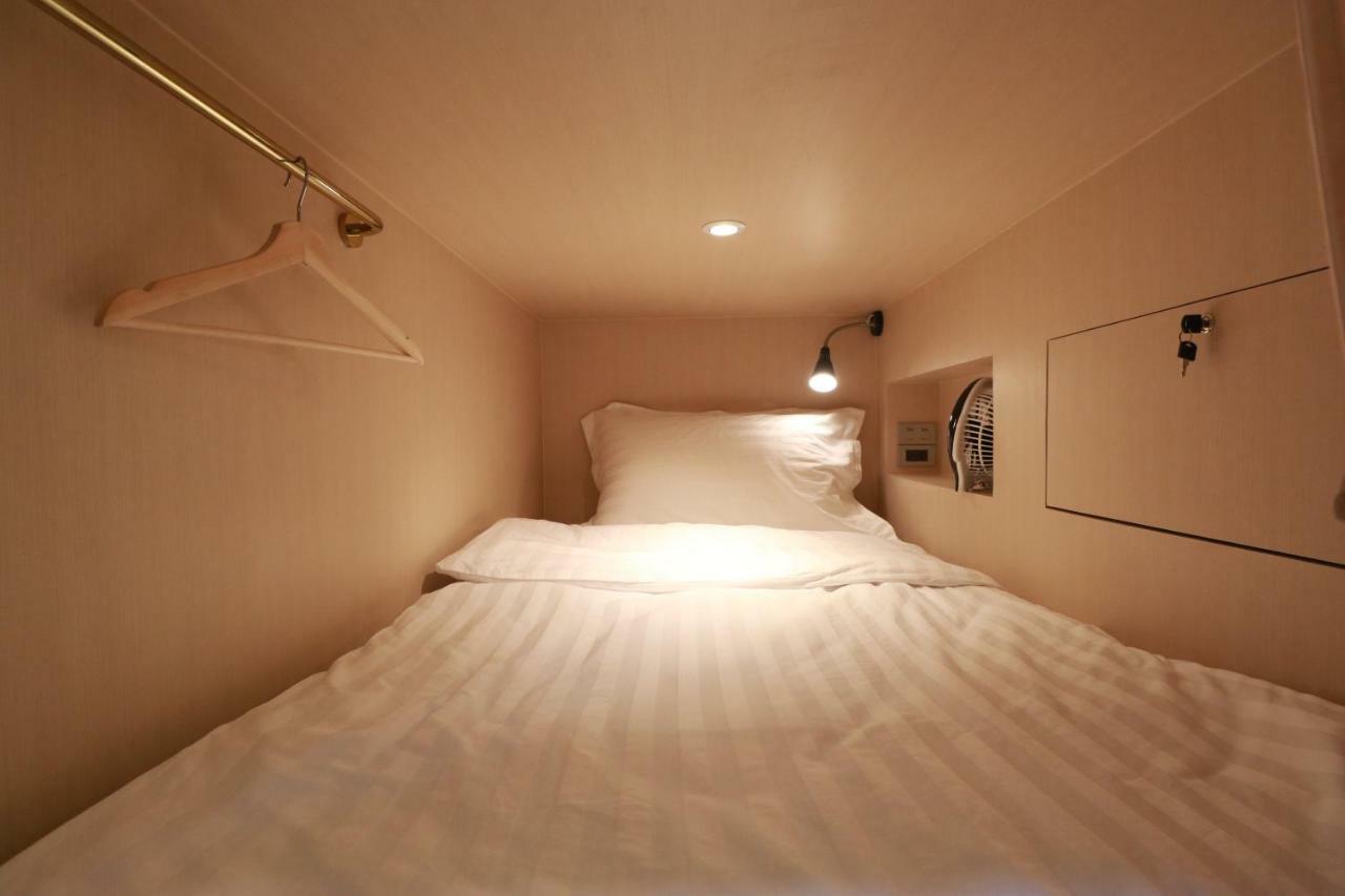The Lol Elephant Hostel Bangkok Eksteriør bilde