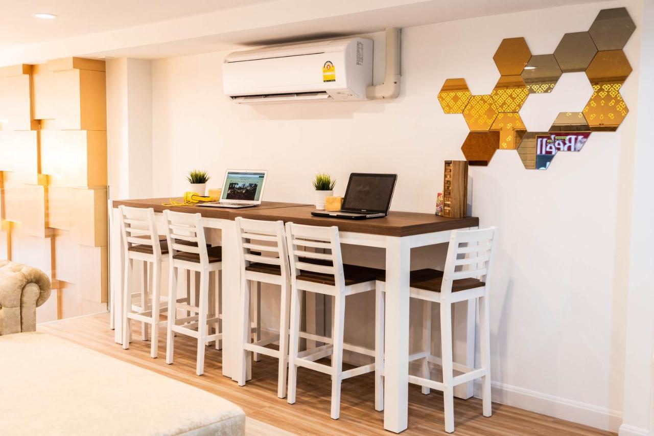 The Lol Elephant Hostel Bangkok Eksteriør bilde