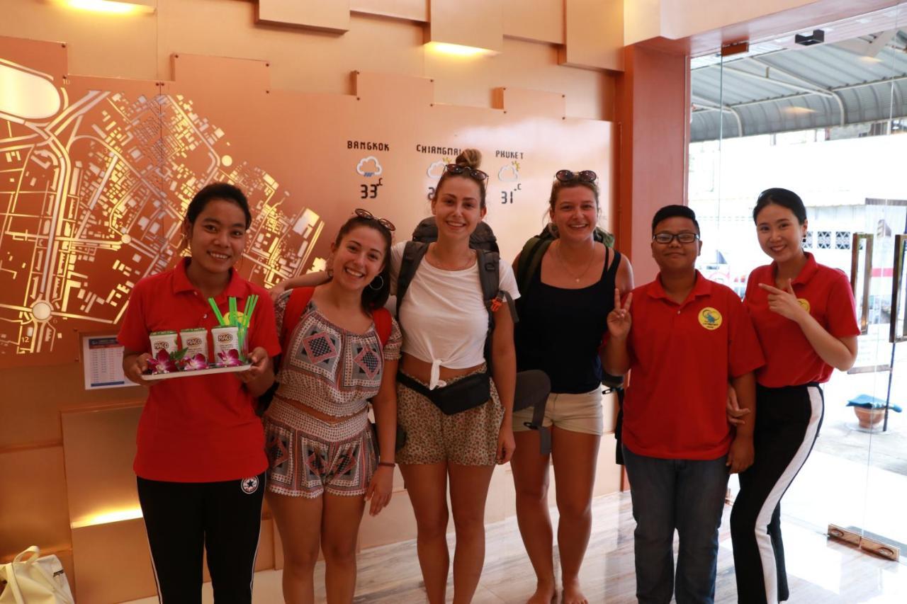 The Lol Elephant Hostel Bangkok Eksteriør bilde
